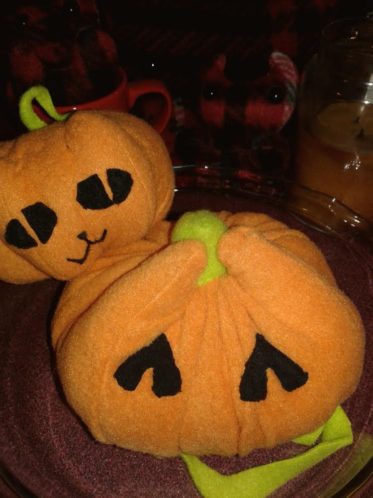 PumpKitten (Medium), Plushies - Team Manticore